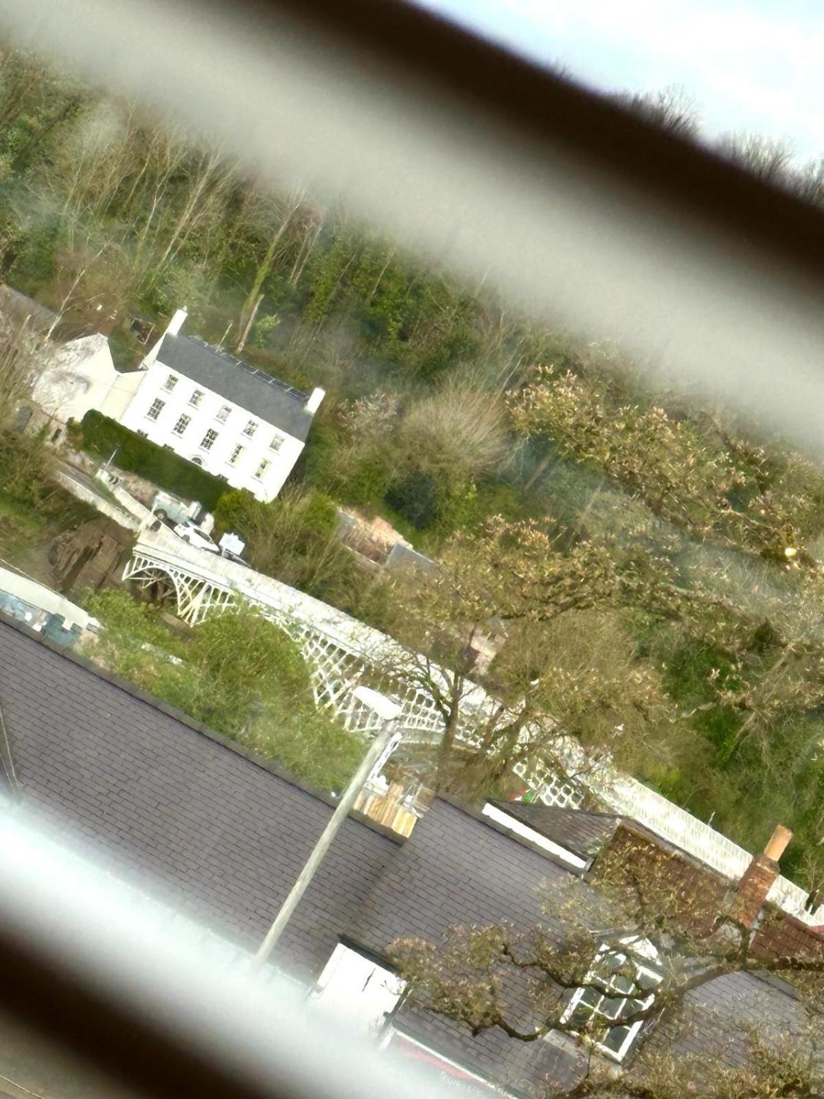 The Three Tuns Hotel Chepstow Eksteriør billede