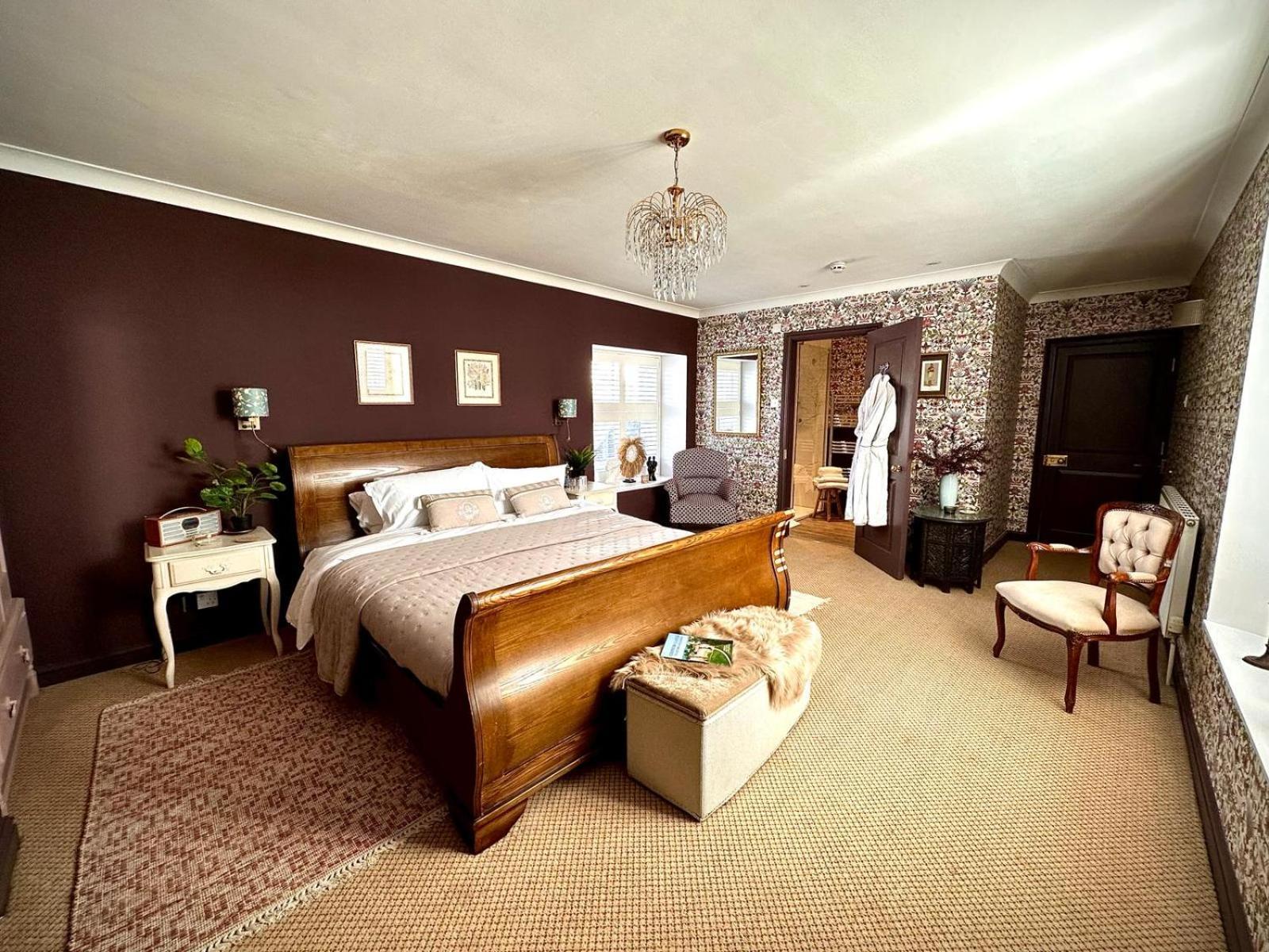The Three Tuns Hotel Chepstow Eksteriør billede