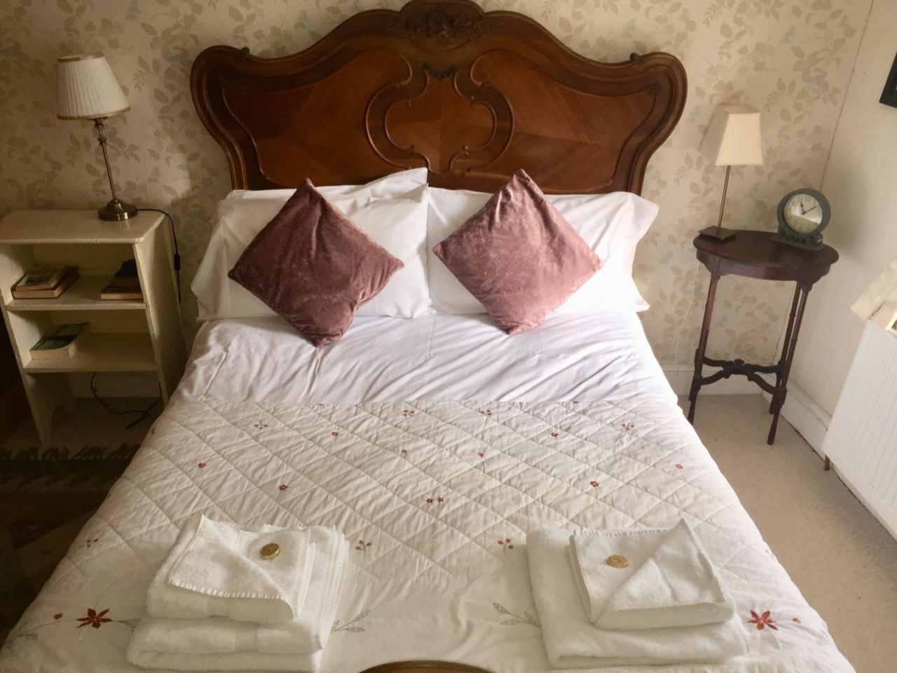 The Three Tuns Hotel Chepstow Eksteriør billede